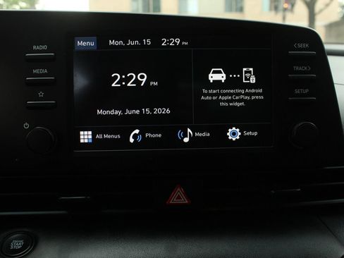 Used 2025 Hyundai Elantra Sport FWD image 29