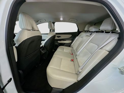 Used 2024 Nissan Ariya AWD image 29