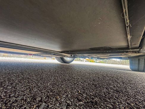 Used 2005 Chevrolet Corvette Convertible w/ Preferred Equipment Group image 91