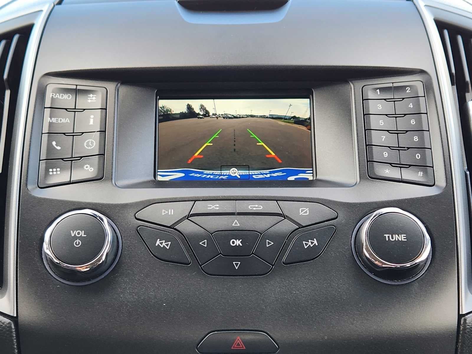 Used 2019 Ford Edge SE FWD image 21