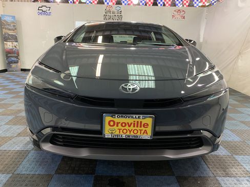 New 2026 Toyota Prius XLE image 7