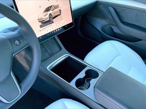 Used 2023 Tesla Model 3 Standard Range RWD image 18