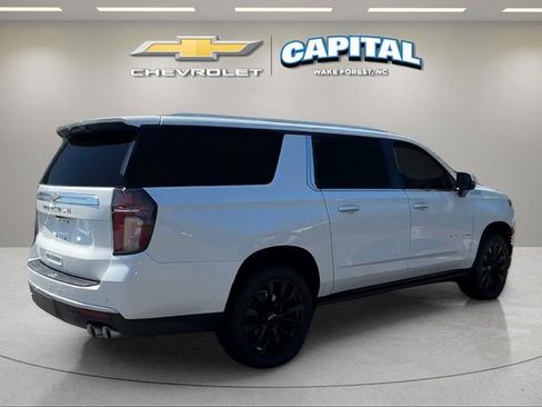 Used 2024 Chevrolet Suburban High Country AWD/4WD image 5