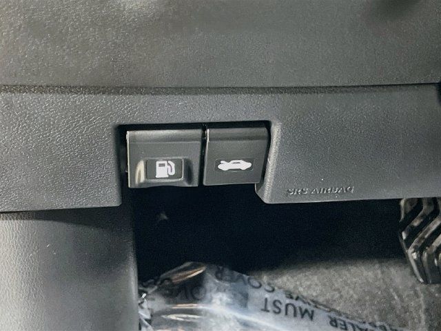 Used 2023 Nissan Kicks SV w/ Exterior Package FWD image 10