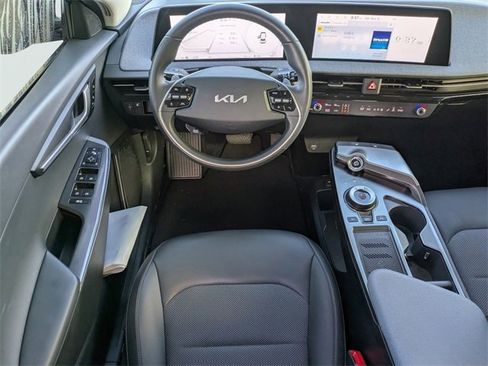 Used 2024 Kia EV6 Light image 15