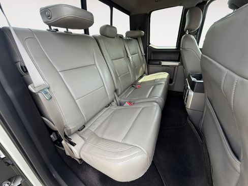 Used 2016 Ford F150 Lariat w/ Equipment Group 501A Mid RWD image 18