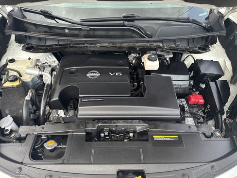 Used 2020 Nissan Murano Platinum w/ Cargo Package image 23