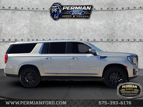 Used 2024 GMC Yukon XL Denali Ultimate AWD/4WD image 5