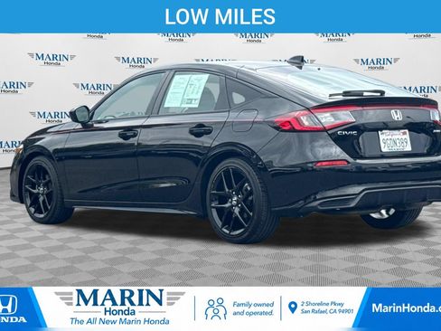 Used 2023 Honda Civic Sport image 5