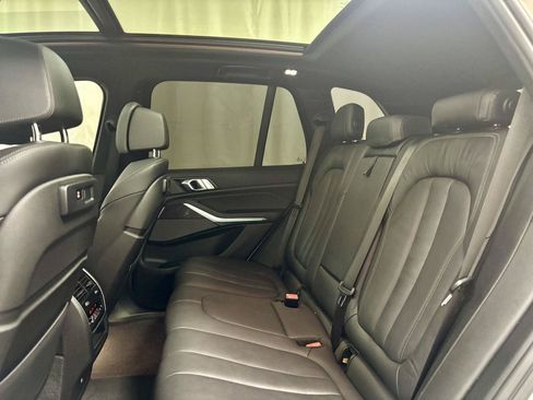 Used 2022 BMW X5 M50i w/ Premium Package AWD/4WD image 21