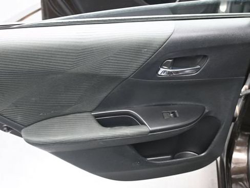 Used 2016 Honda Accord LX image 25