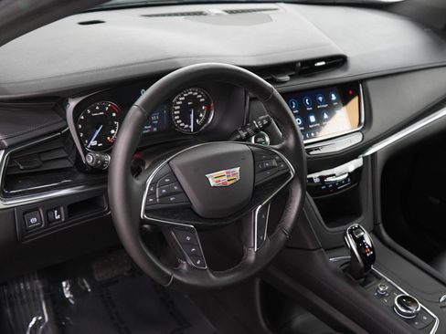 Used 2022 Cadillac XT5 Premium Luxury AWD/4WD image 21