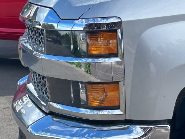 Used 2019 Chevrolet Silverado 2500 W/T AWD/4WD image 11