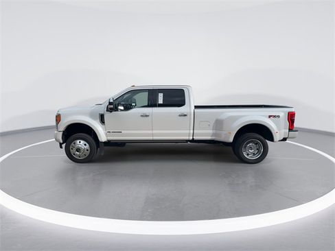Certified 2017 Ford F450 Platinum w/ Platinum Ultimate Package image 4