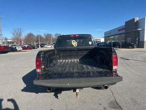 Used 2015 RAM 1500 Express image 11