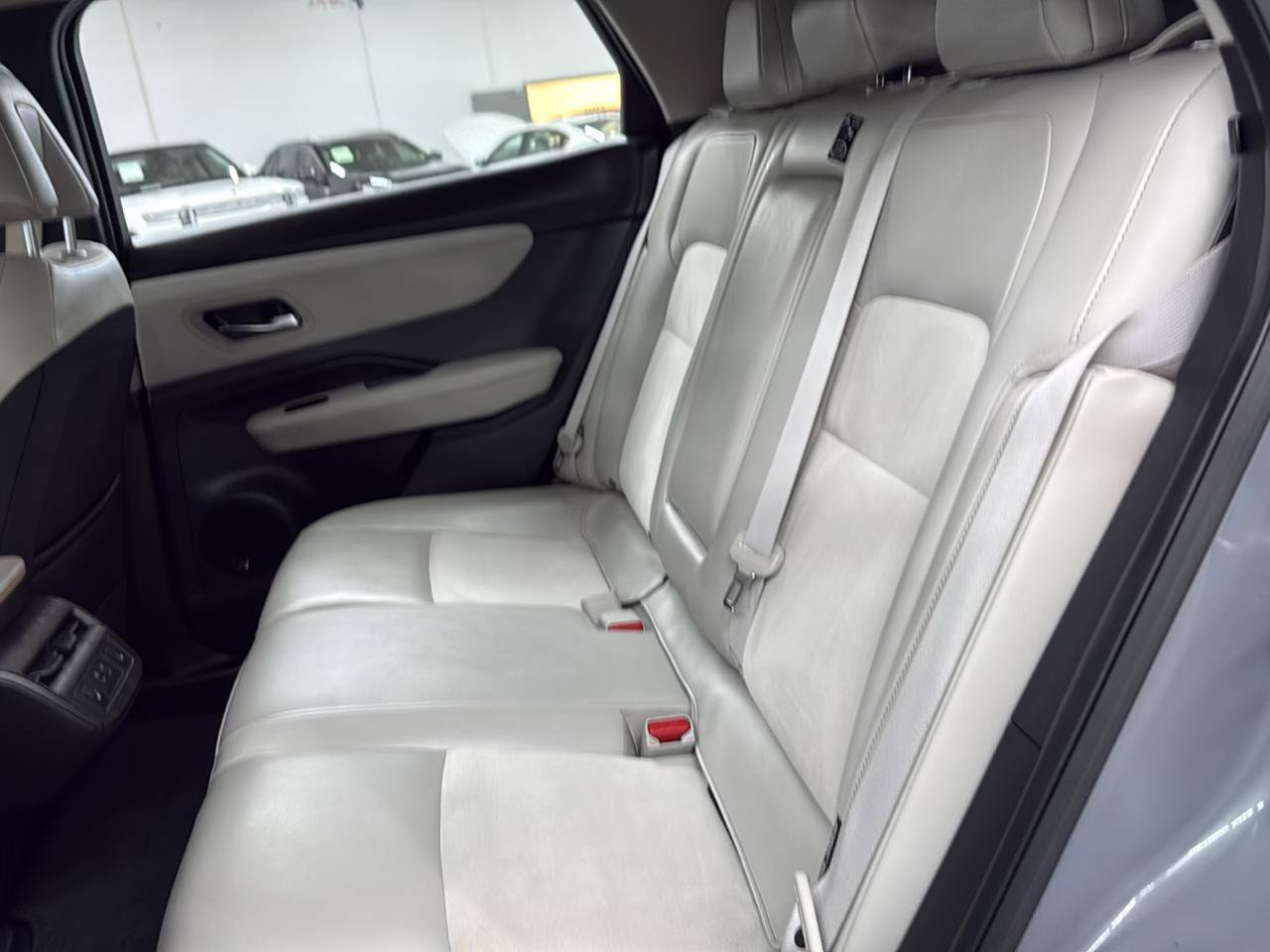 Used 2024 Nissan Ariya AWD image 15