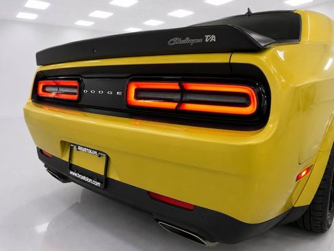 Used 2021 Dodge Challenger R/T Scat Pack RWD image 12