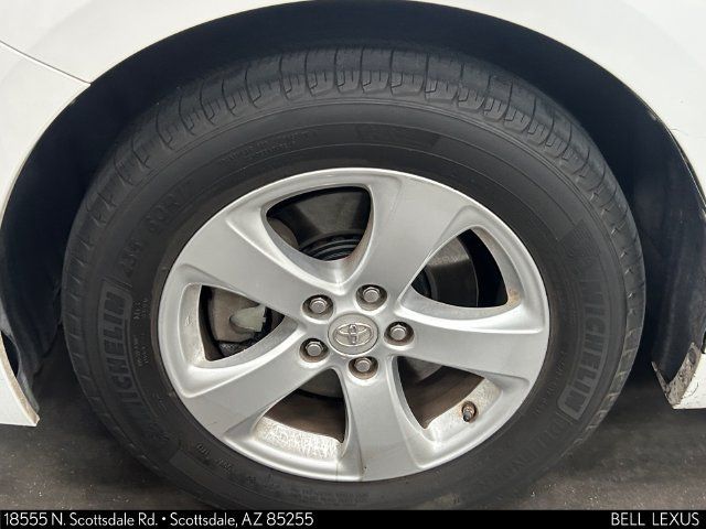 Used 2013 Toyota Sienna LE w/ Towing Pkg FWD image 10