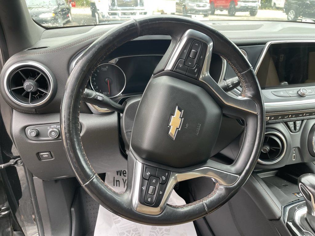 Used 2019 Chevrolet Blazer Premier w/ Sun and Wheels Package FWD image 6