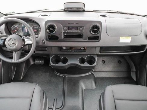 New 2025 Mercedes-Benz Sprinter 2500 image 12
