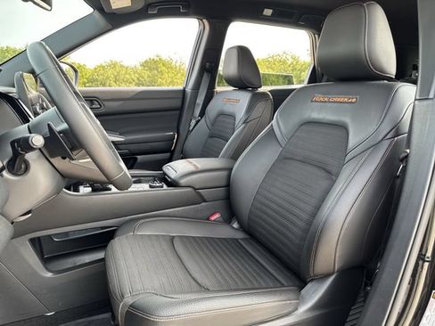Used 2025 Nissan Pathfinder Rock Creek AWD/4WD image 11