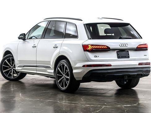 Used 2024 Audi Q7 3.0T Premium Plus image 13