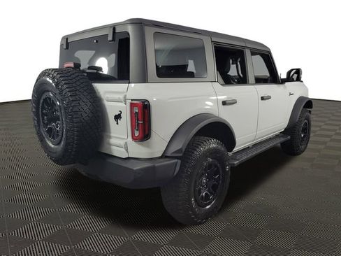 Used 2024 Ford Bronco Wildtrak image 9