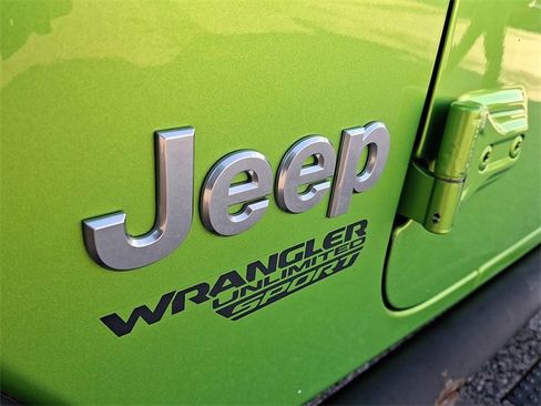 Used 2018 Jeep Wrangler Unlimited Sport S image 27