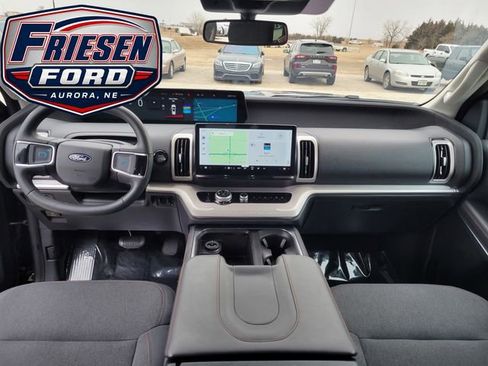 Used 2025 Ford Expedition Max Active AWD/4WD image 18