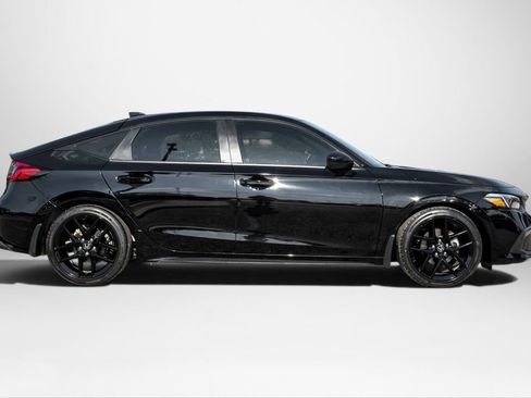 Used 2023 Honda Civic Sport image 5