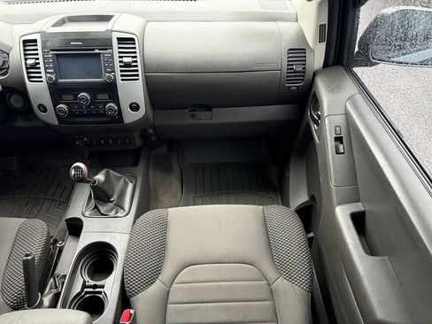 Used 2016 Nissan Frontier PRO-4X image 17