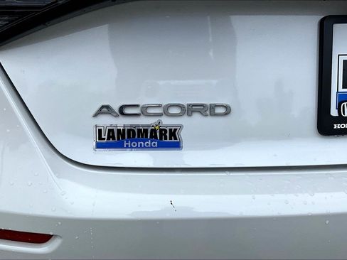 Used 2023 Honda Accord EX image 32