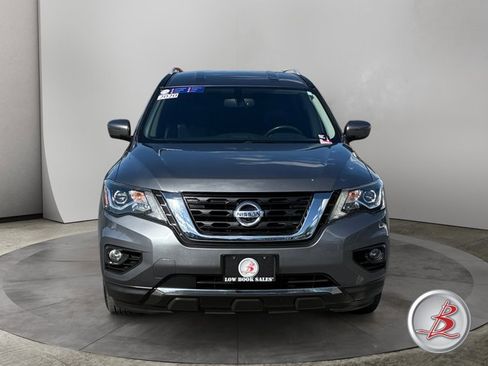 Used 2020 Nissan Pathfinder SL AWD/4WD image 2