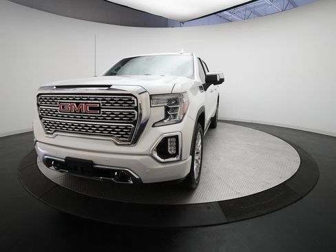 Used 2022 GMC Sierra 1500 Denali w/ Denali Premium Package AWD/4WD image 12