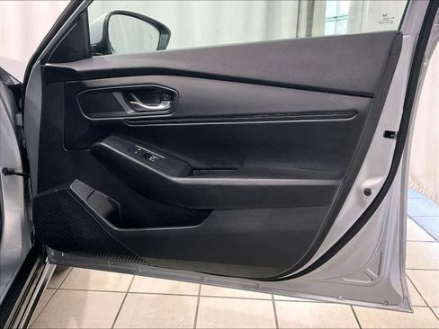 Used 2023 Honda Accord EX image 12