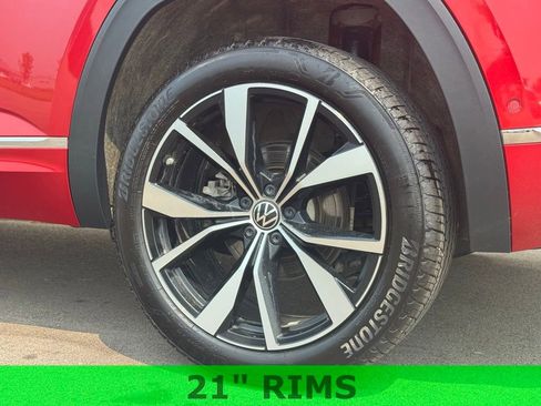 Used 2025 Volkswagen Atlas Cross Sport SEL Premium R-Line image 26