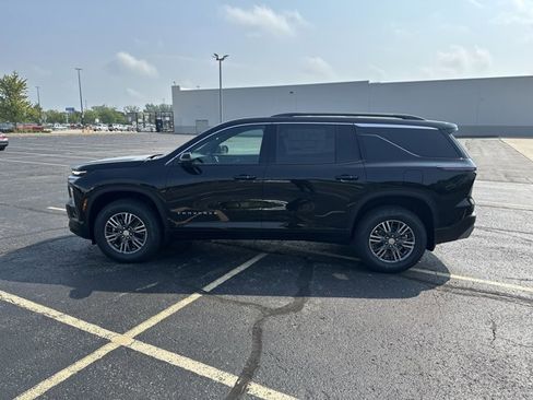 New 2026 Chevrolet Traverse LT w/ Driver Confidence Package image 8