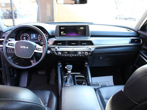 Used 2022 Kia Telluride S image 16