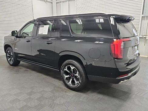 Used 2025 GMC Yukon XL AT4 w/ AT4 Premium Package AWD/4WD image 6