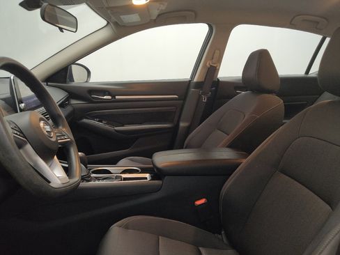 Used 2021 Nissan Altima 2.5 SV FWD image 17