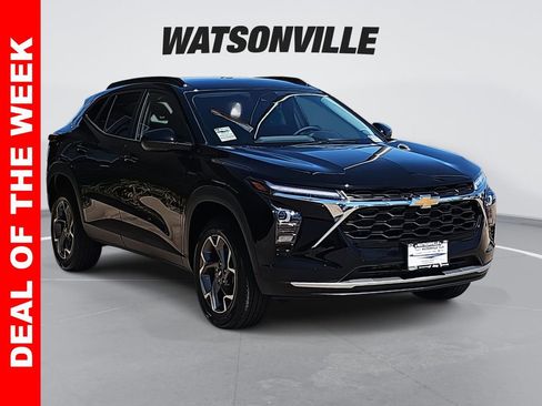 New 2025 Chevrolet Trax LT w/ Driver Confidence Package image 1