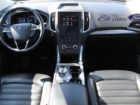 Used 2024 Ford Edge SEL image 16