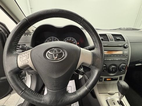Used 2010 Toyota Corolla Base image 14