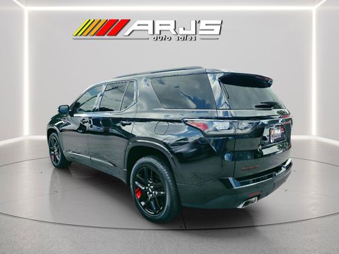 Used 2018 Chevrolet Traverse Premier w/ Redline Edition FWD image 3