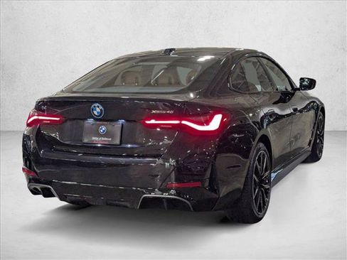 Certified 2025 BMW i4 xDrive40i AWD/4WD image 2
