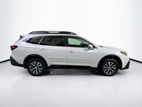 Used 2022 Subaru Outback Premium AWD/4WD image 4