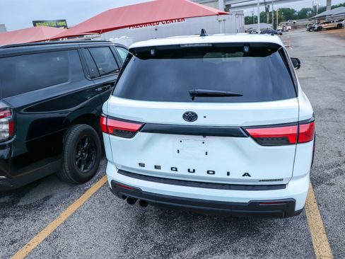 Used 2026 Toyota Sequoia TRD Pro AWD/4WD image 9