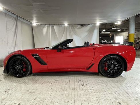 Used 2016 Chevrolet Corvette Z06 w/ 3LZ Preferred Equipment Group image 12