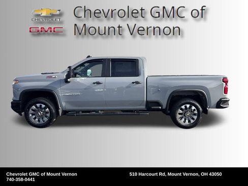 Used 2025 Chevrolet Silverado 2500 Custom w/ Custom Value Package image 2