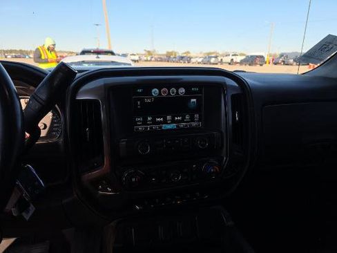 Used 2018 Chevrolet Silverado 3500 High Country w/ Duramax Plus Package image 9